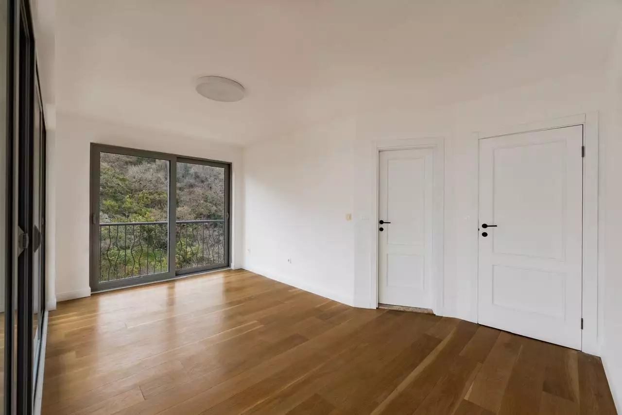 Flat 160m² in Montenegro, Przno. Priced at 565000€ rent photo-13