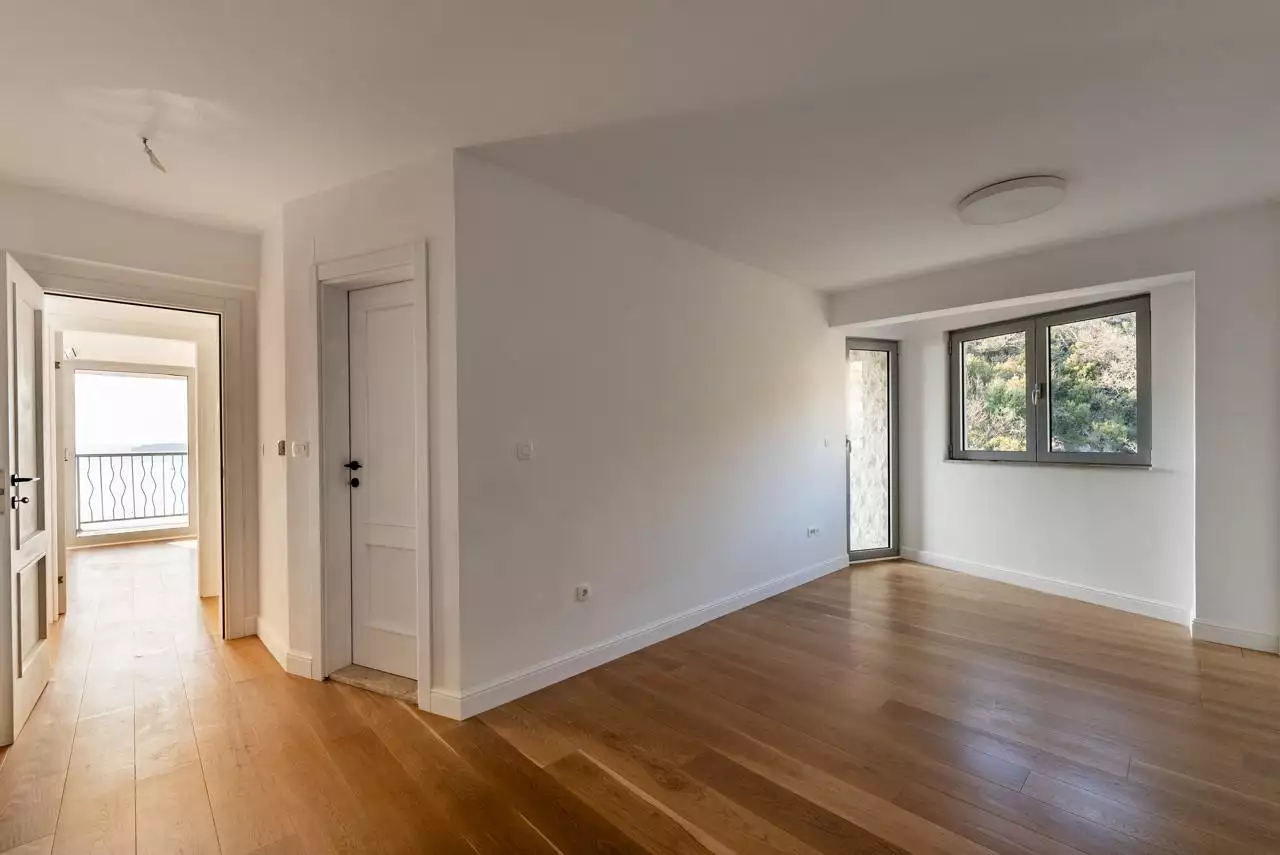Flat 160m² in Montenegro, Przno. Priced at 565000€ rent photo-17