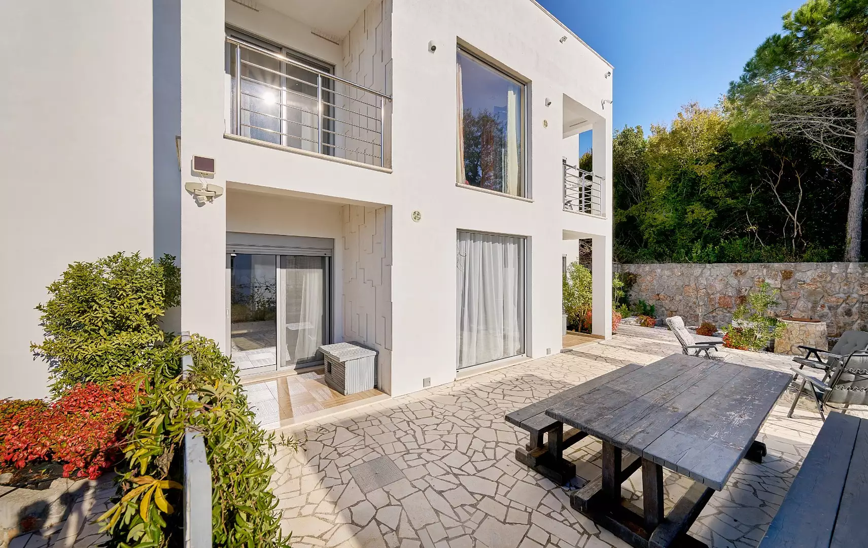 House 200m² in Montenegro, Krimovica. Priced at 475000€ rent photo-1