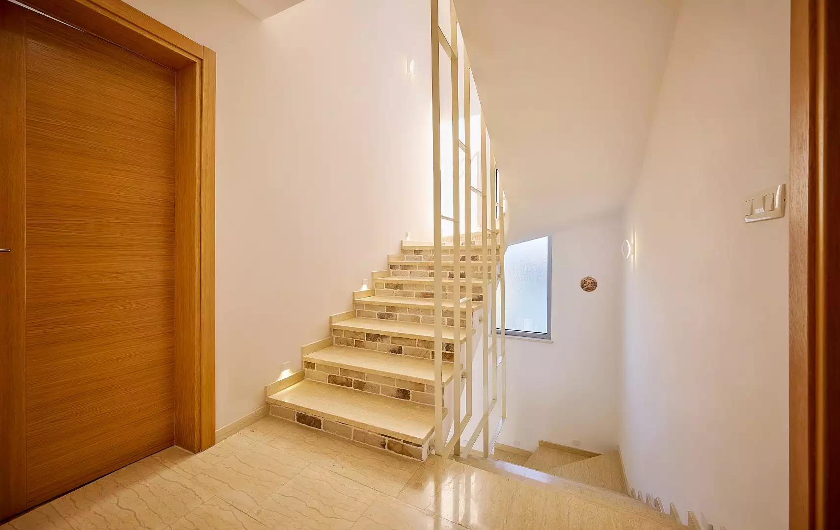 House 200m² in Montenegro, Krimovica. Priced at 475000€ rent photo-13