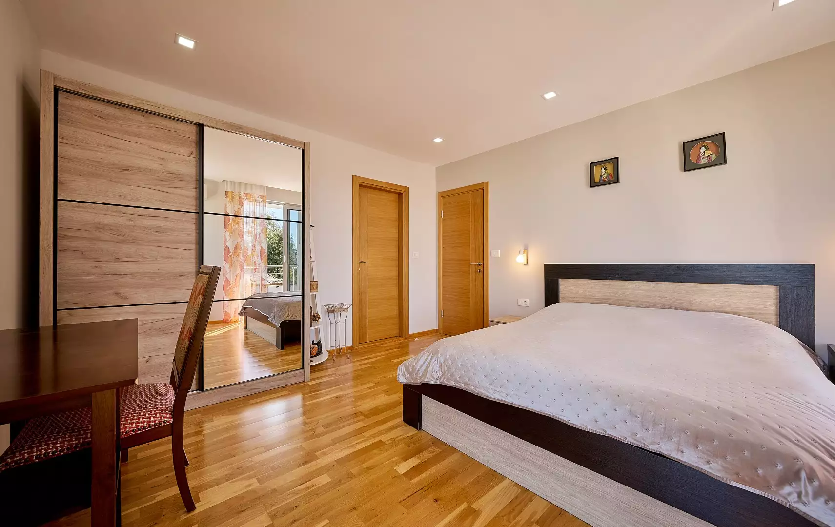 House 200m² in Montenegro, Krimovica. Priced at 475000€ rent photo-24