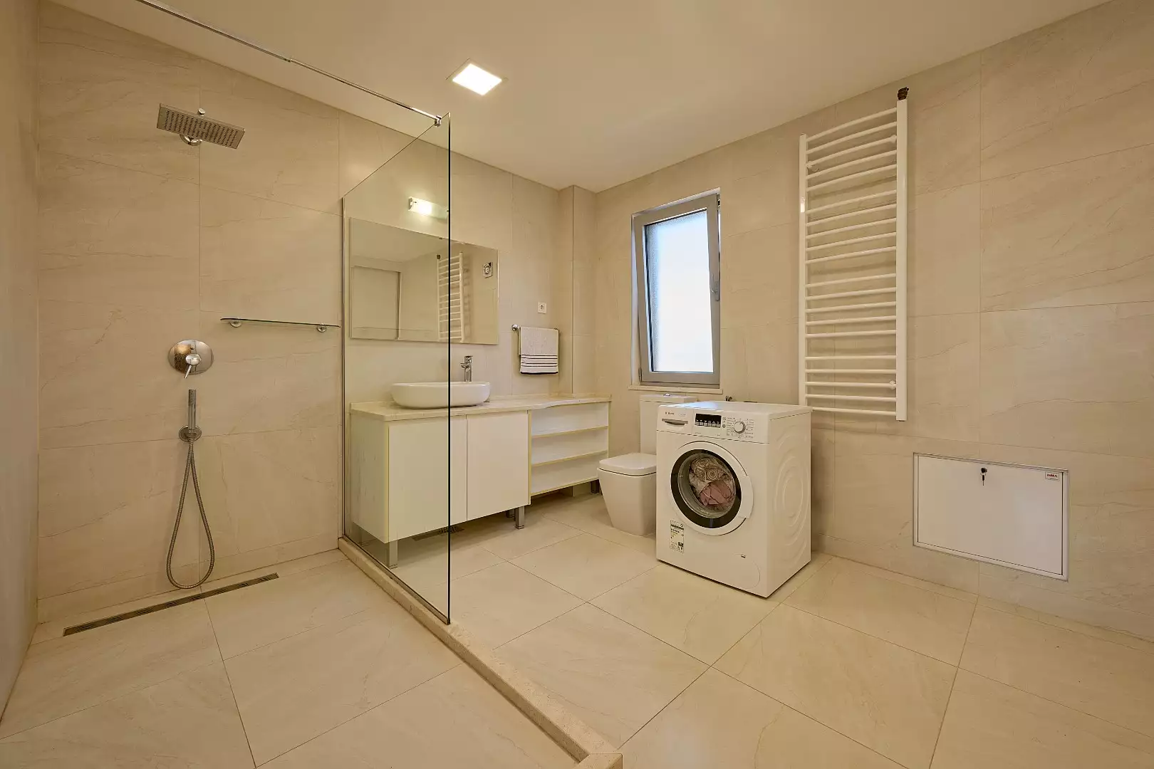 House 200m² in Montenegro, Krimovica. Priced at 475000€ rent photo-27
