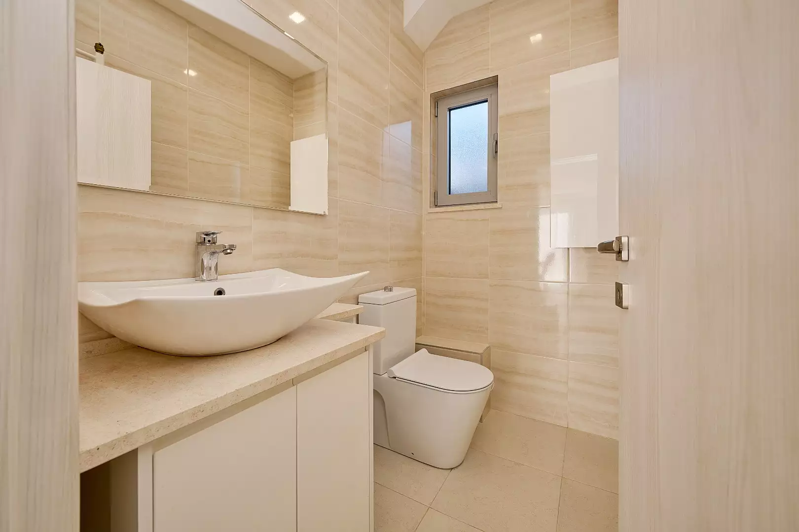 House 200m² in Montenegro, Krimovica. Priced at 475000€ rent photo-39