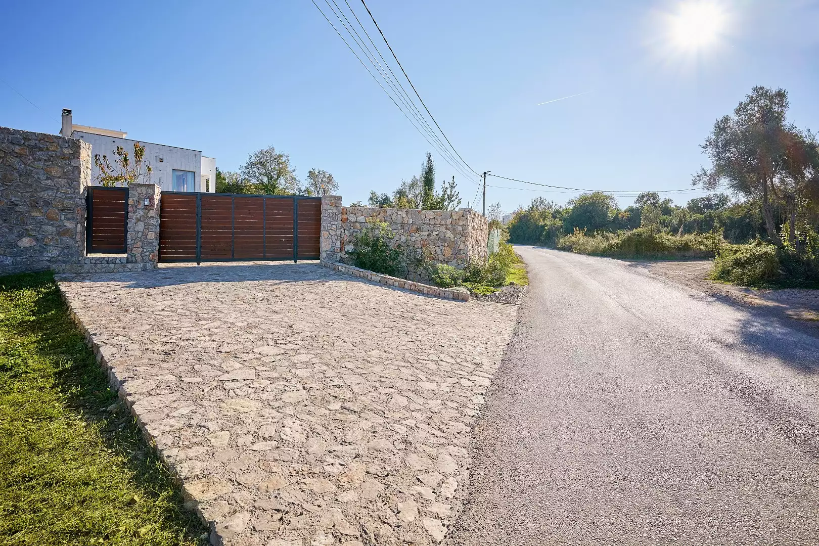 House 200m² in Montenegro, Krimovica. Priced at 475000€ rent photo-44