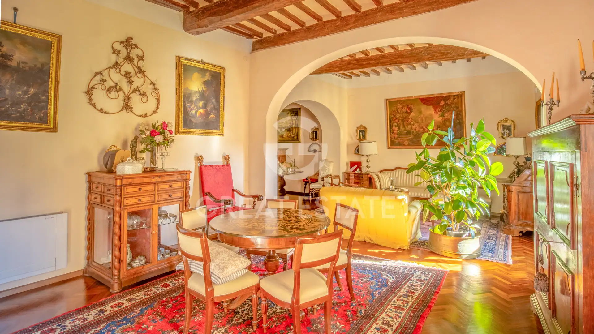 Flat 976m² in Italy, Perugia. Priced at 1650000€ rent photo-11
