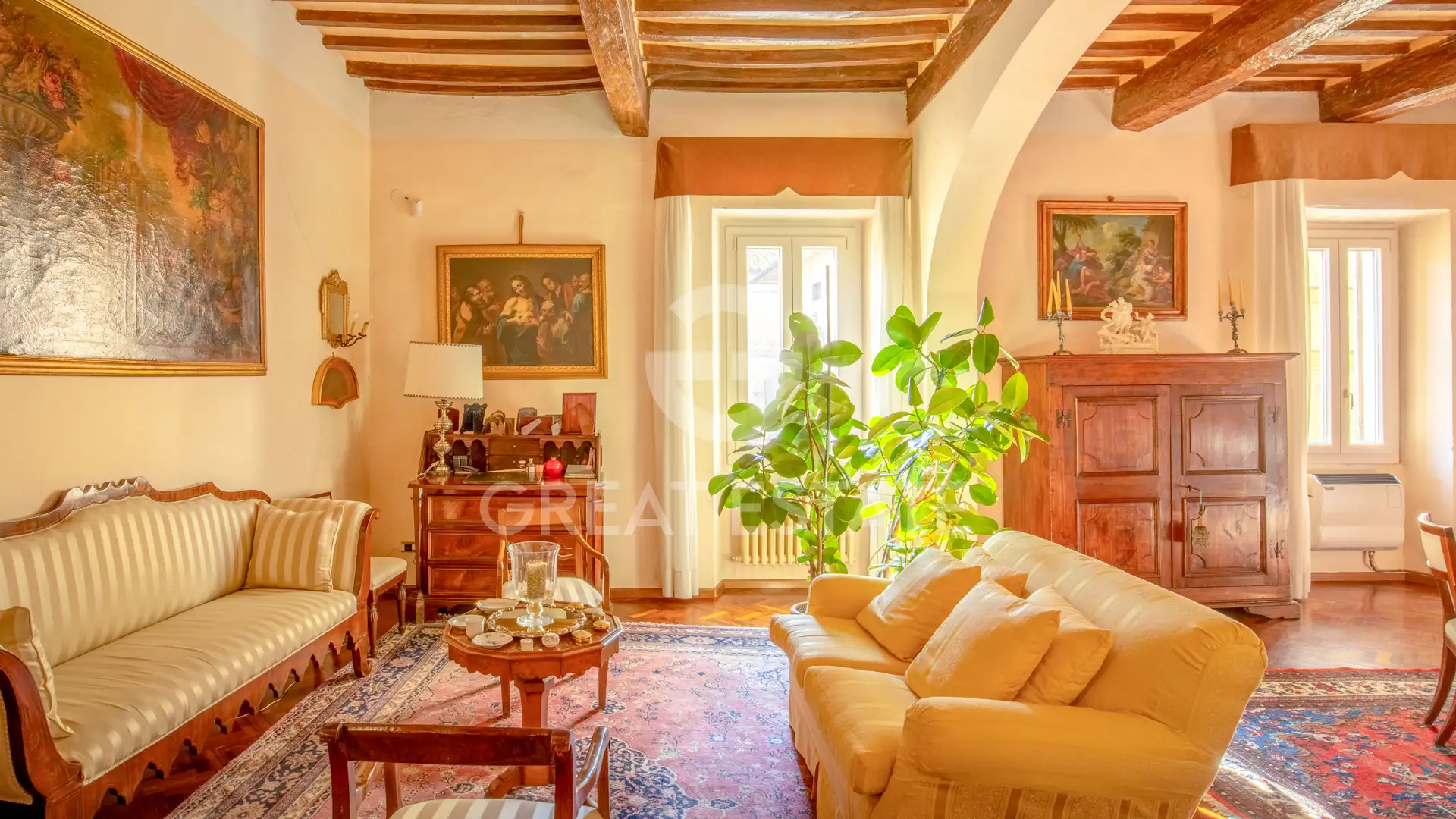 Flat 976m² in Italy, Perugia. Priced at 1650000€ rent photo-13