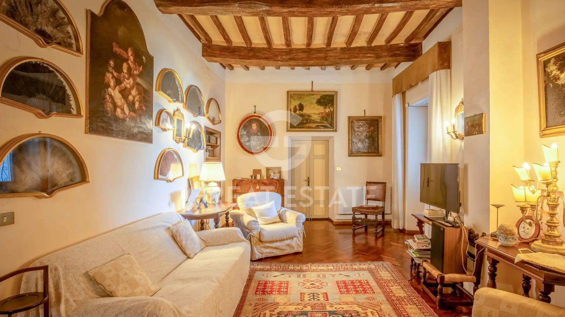 Flat 976m² in Italy, Perugia. Priced at 1650000€ rent photo-14