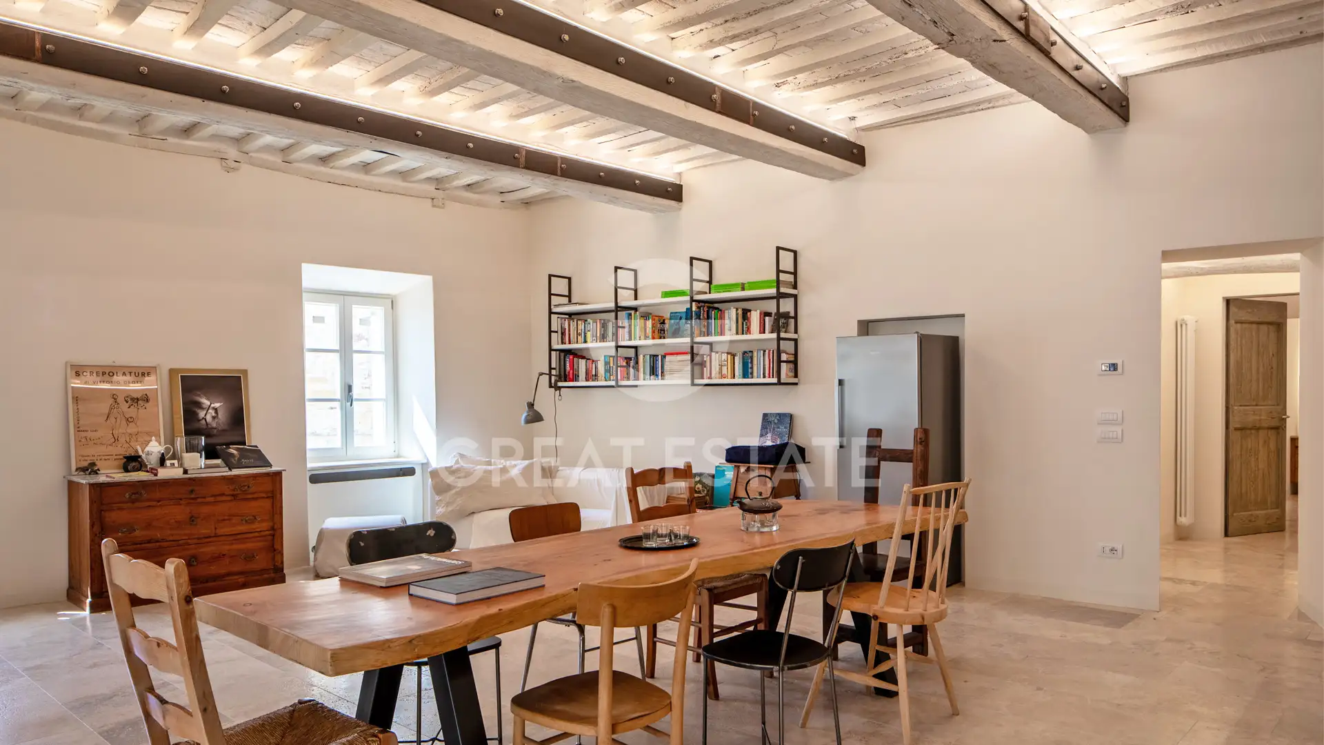 Flat 435m² in Italy, Siena. Priced at 590000€ rent photo-5
