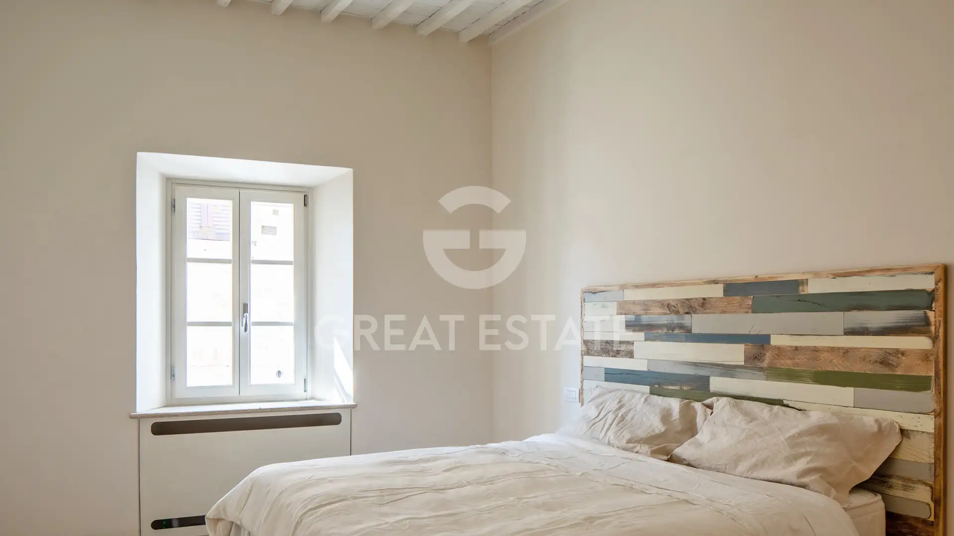 Flat 435m² in Italy, Siena. Priced at 590000€ rent photo-11