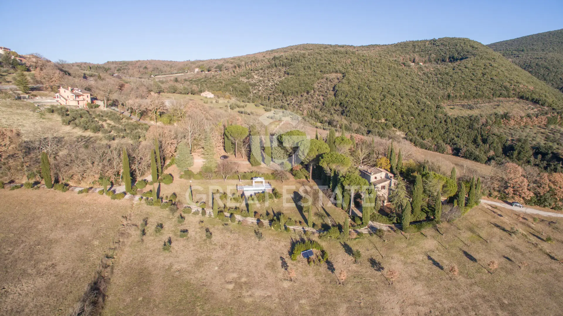 House 548m² in Italy, Terney. Priced at 990000€ rent photo-2