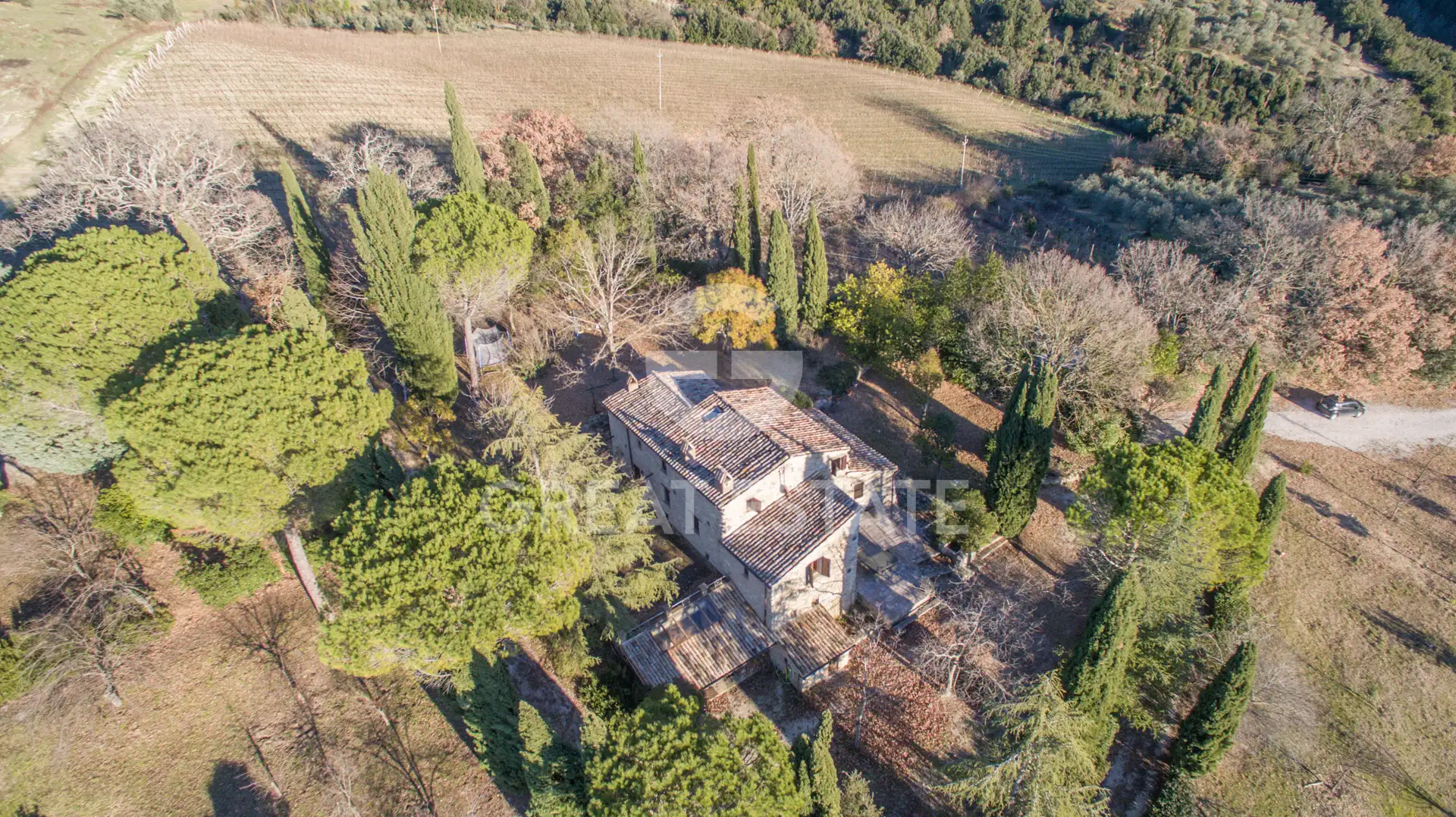 House 548m² in Italy, Terney. Priced at 990000€ rent photo-3