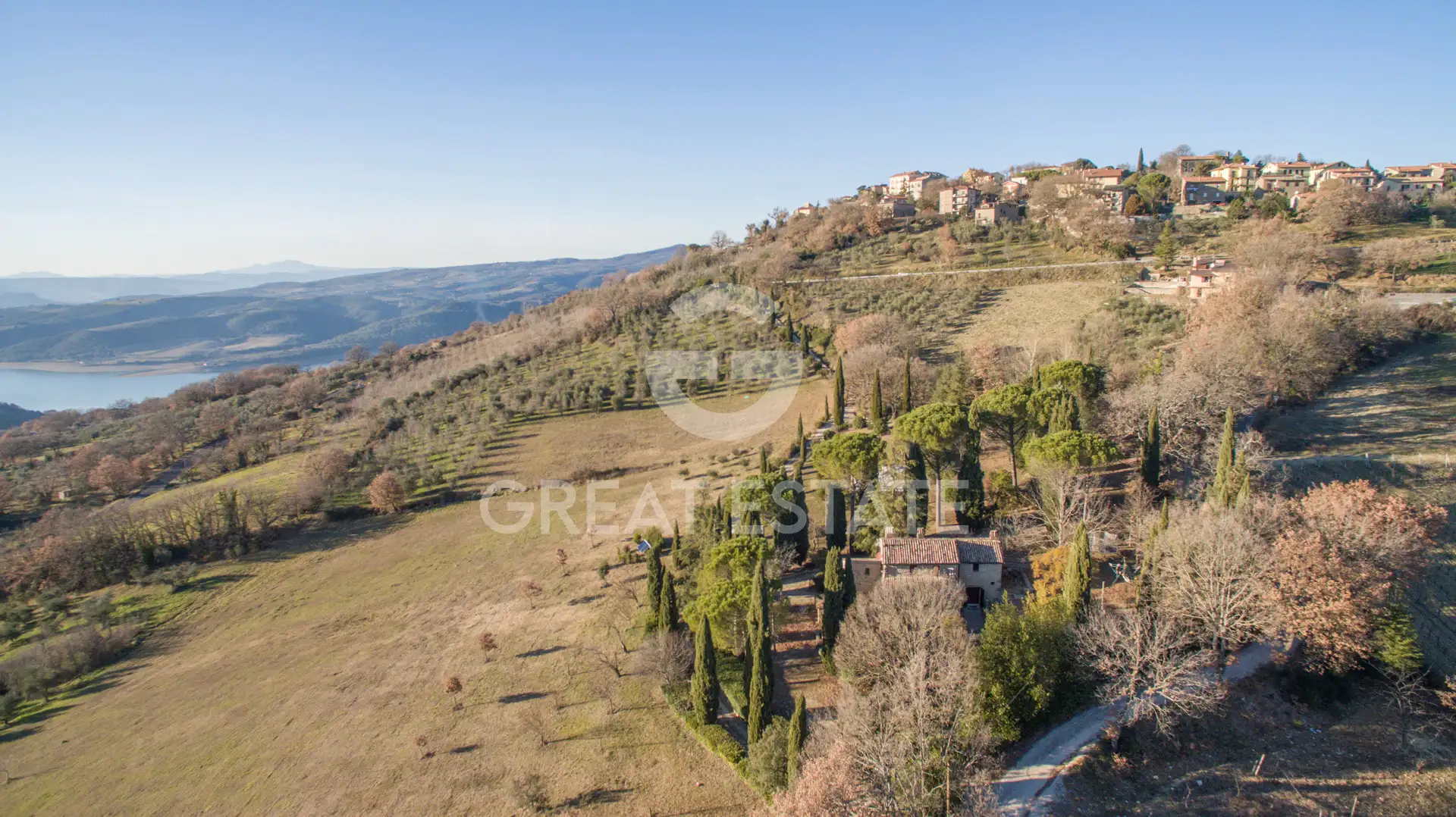 House 548m² in Italy, Terney. Priced at 990000€ rent photo-5