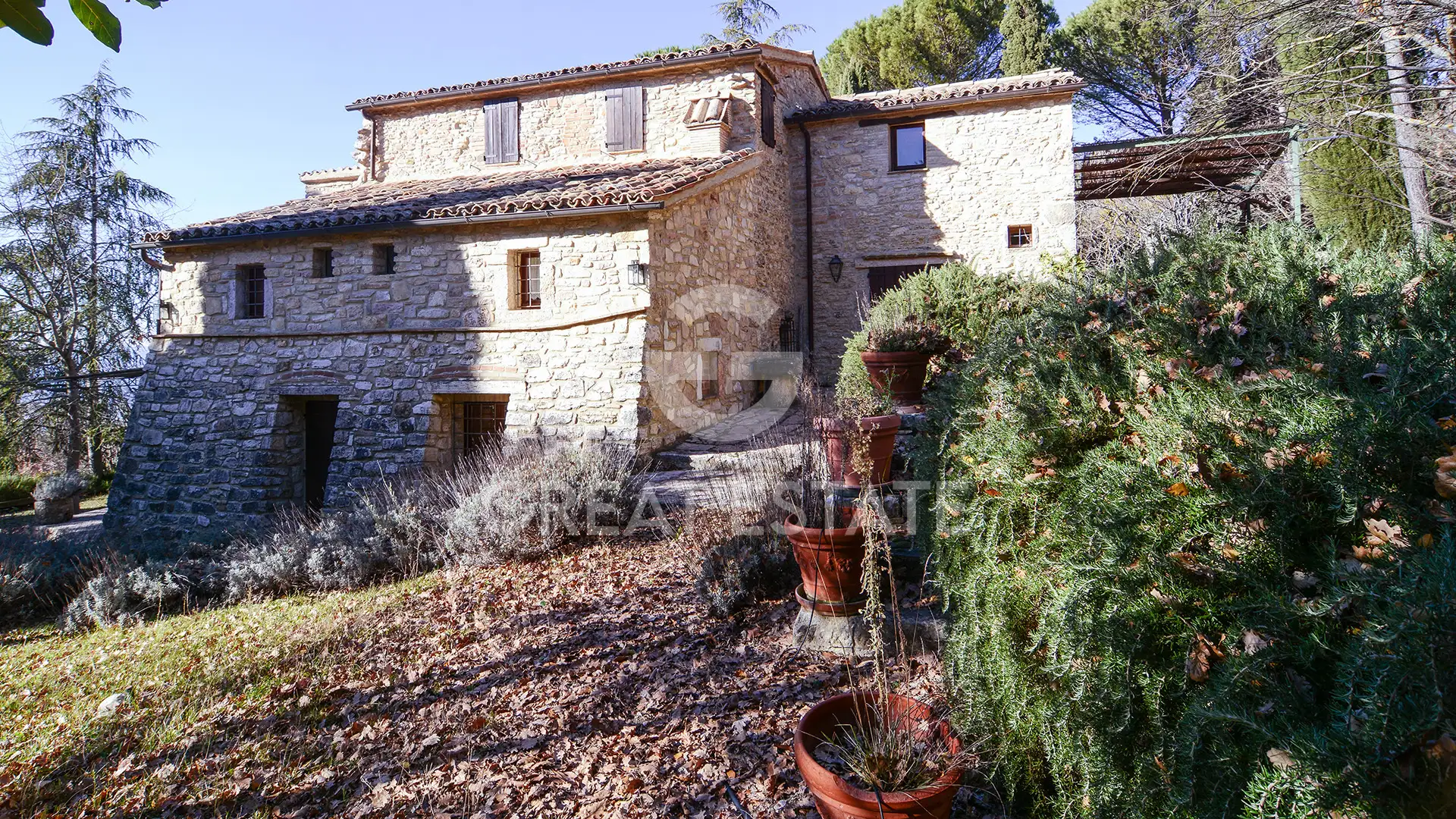 House 548m² in Italy, Terney. Priced at 990000€ rent photo-13