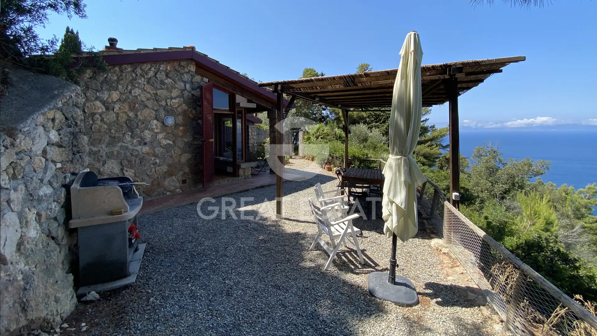 Villa 211m² in Italy, Grosseto. Priced at 1650000€ rent photo-6