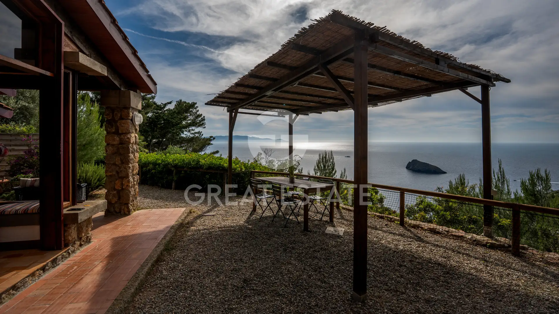 Villa 211m² in Italy, Grosseto. Priced at 1650000€ rent photo-1