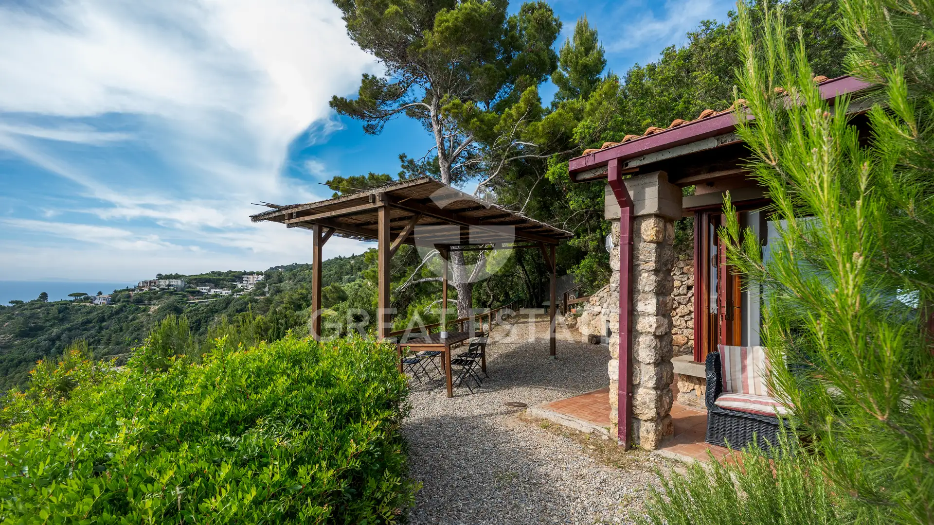 Villa 211m² in Italy, Grosseto. Priced at 1650000€ rent photo-7