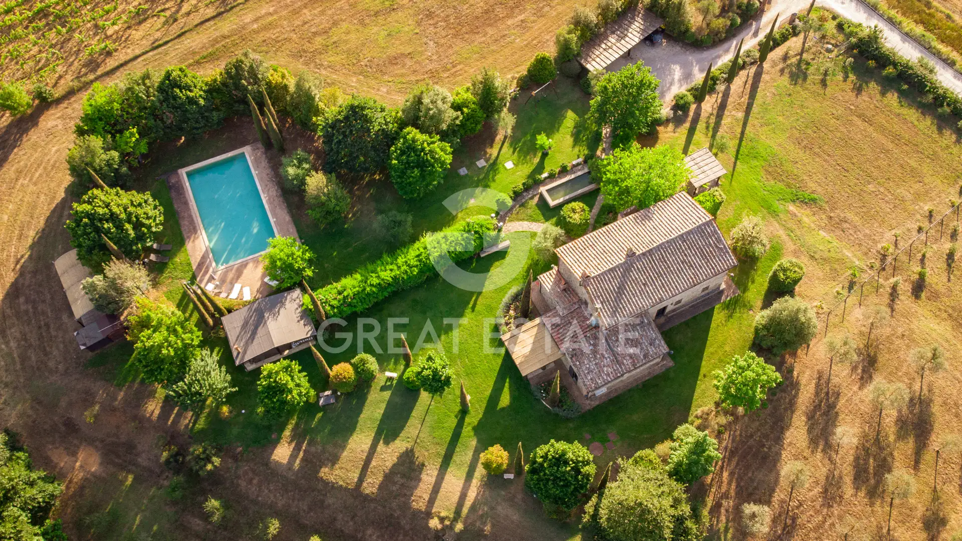 House 343m² in Italy, Perugia. Priced at 1800000€ rent photo-2