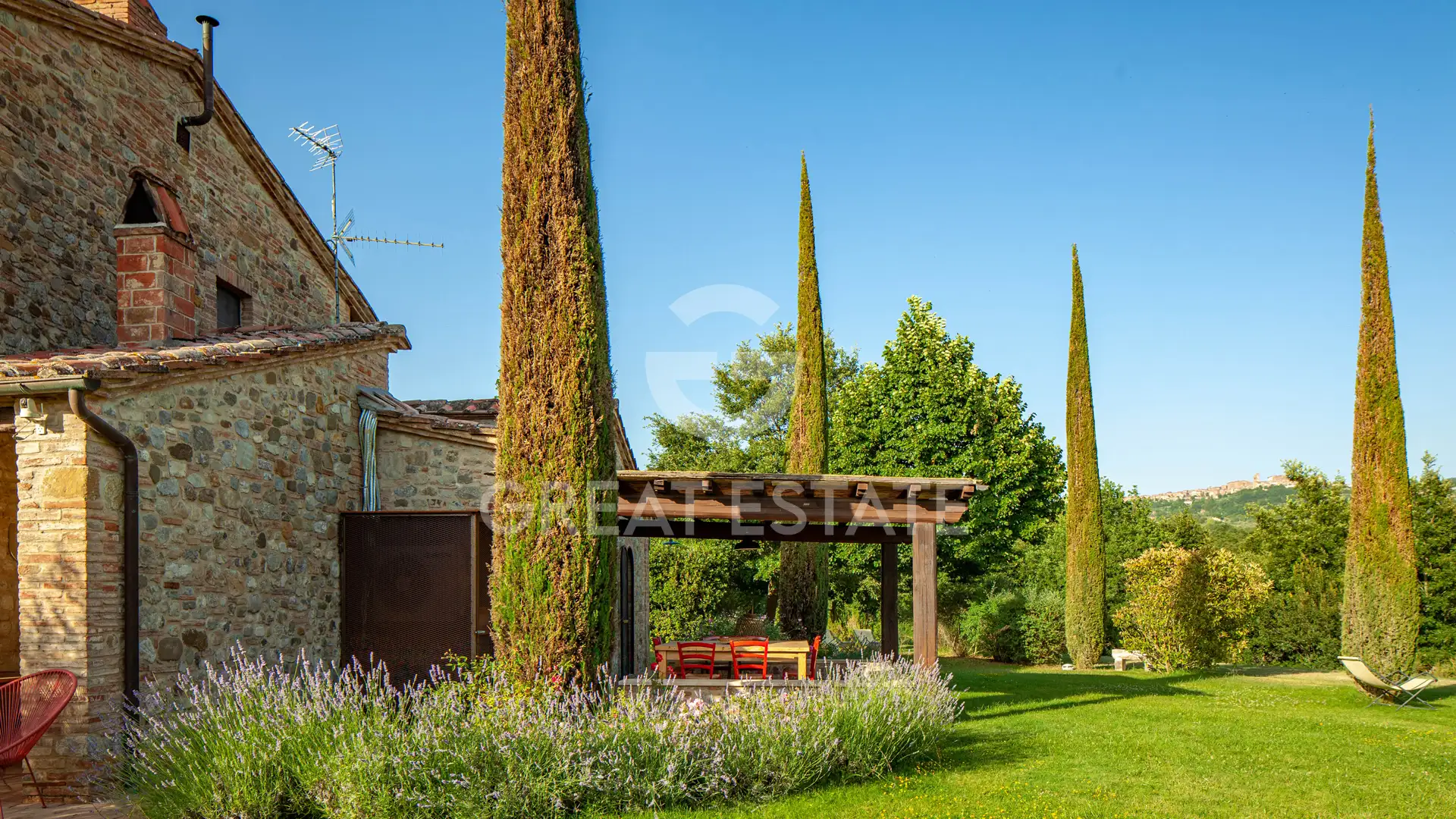 House 343m² in Italy, Perugia. Priced at 1800000€ rent photo-4