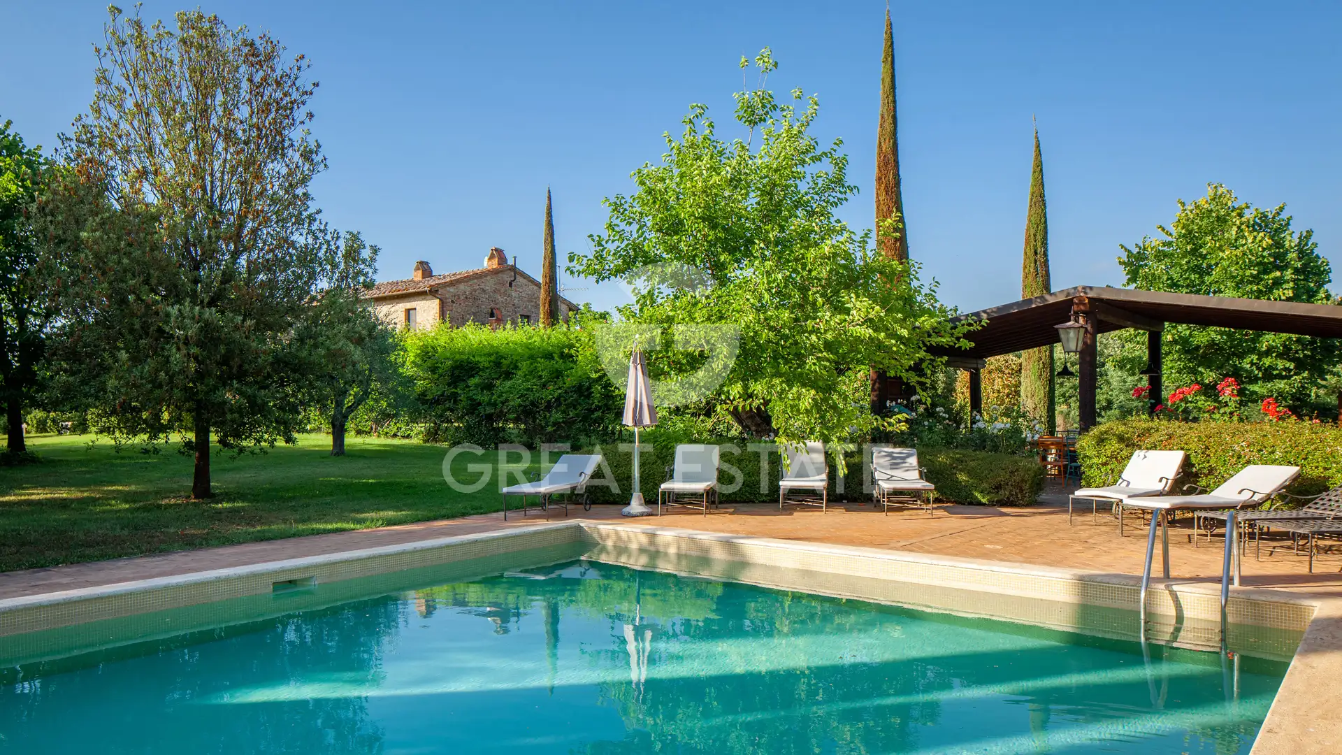 House 343m² in Italy, Perugia. Priced at 1800000€ rent photo-9