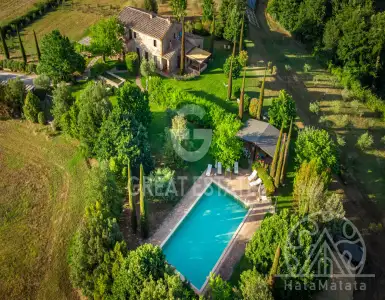 Buy in Italy for 1800000€