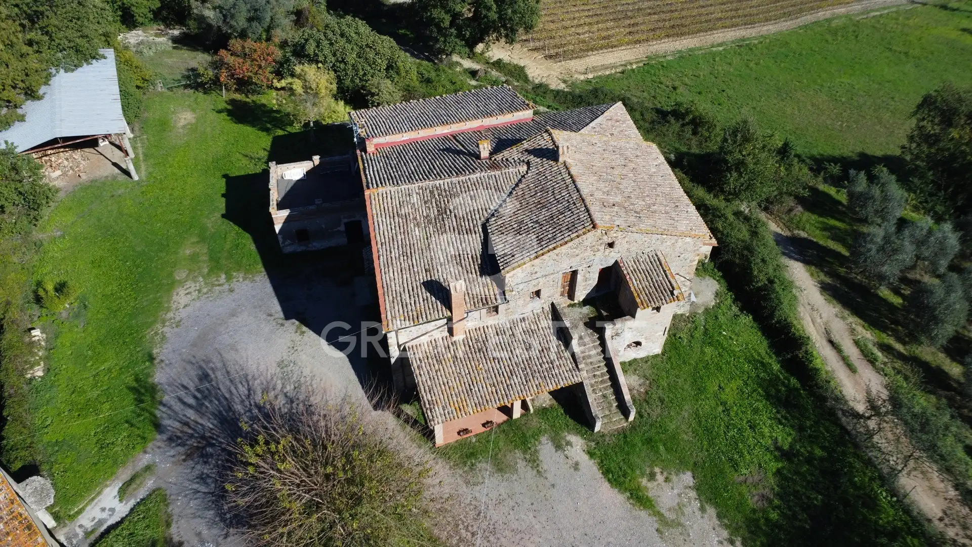 House 1387m² in Italy, Terney. Priced at 1200000€ rent photo-5