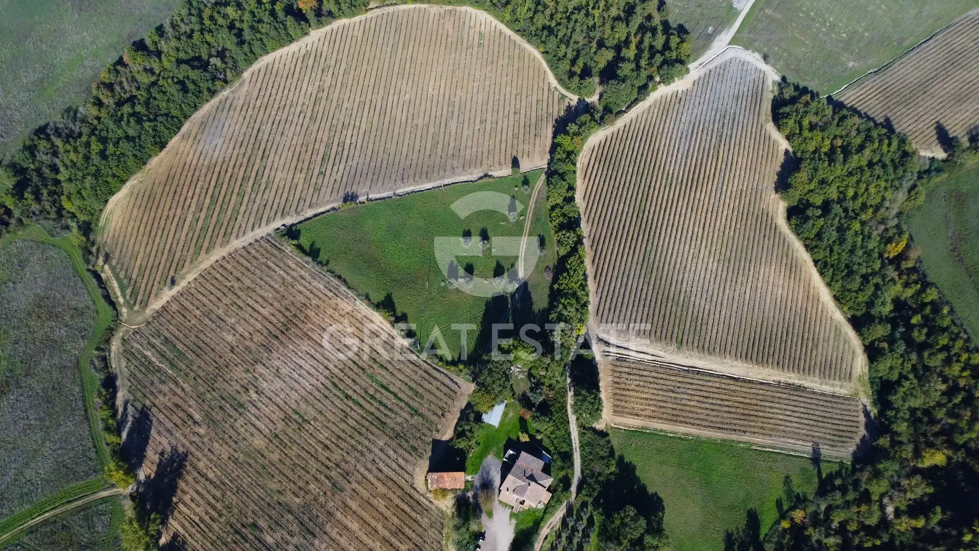 House 1387m² in Italy, Terney. Priced at 1200000€ rent photo-9