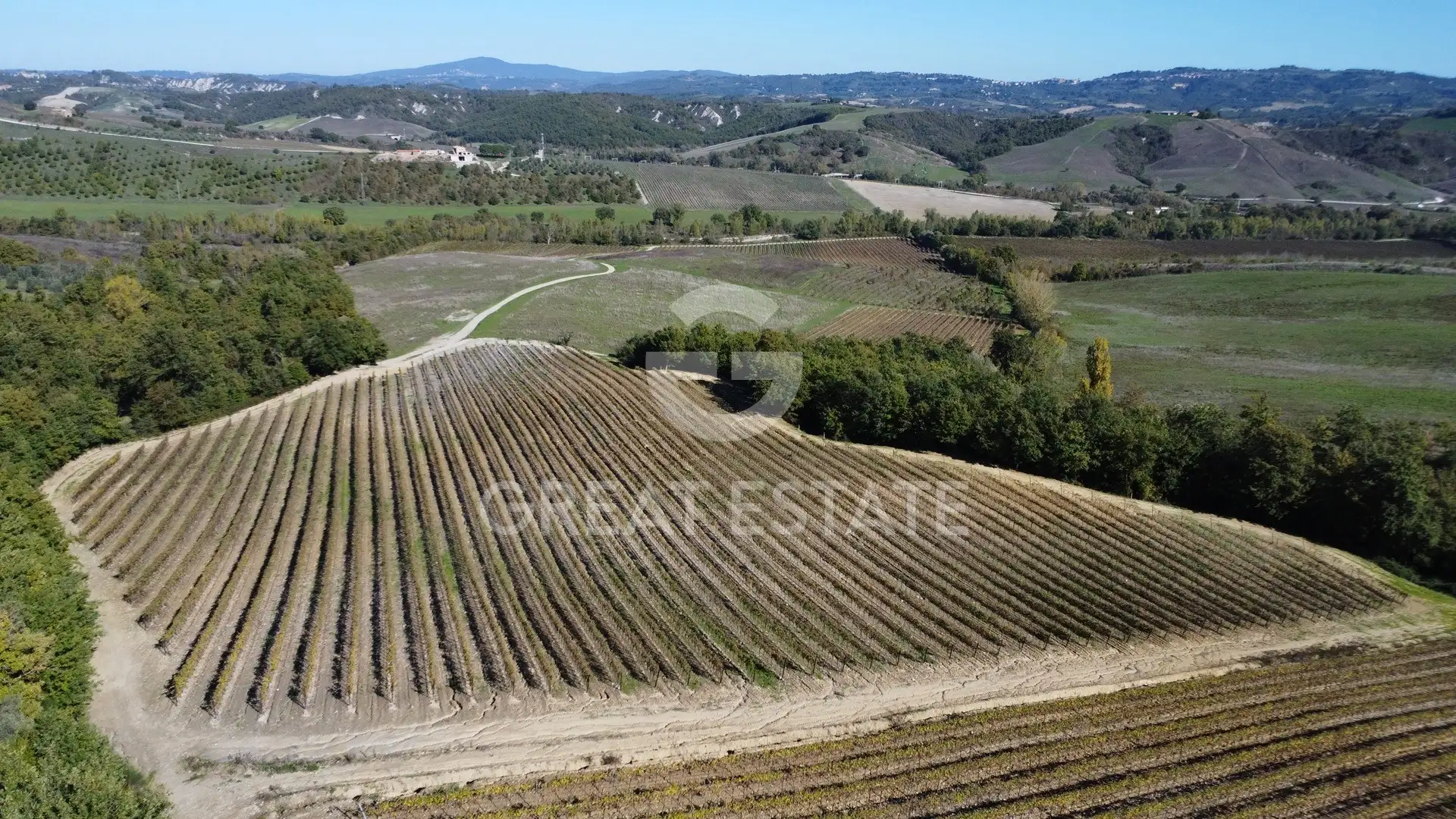 House 1387m² in Italy, Terney. Priced at 1200000€ rent photo-13