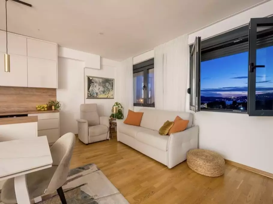 Flat 63m² in Montenegro, Tivat. Priced at 349000€ rent photo-4
