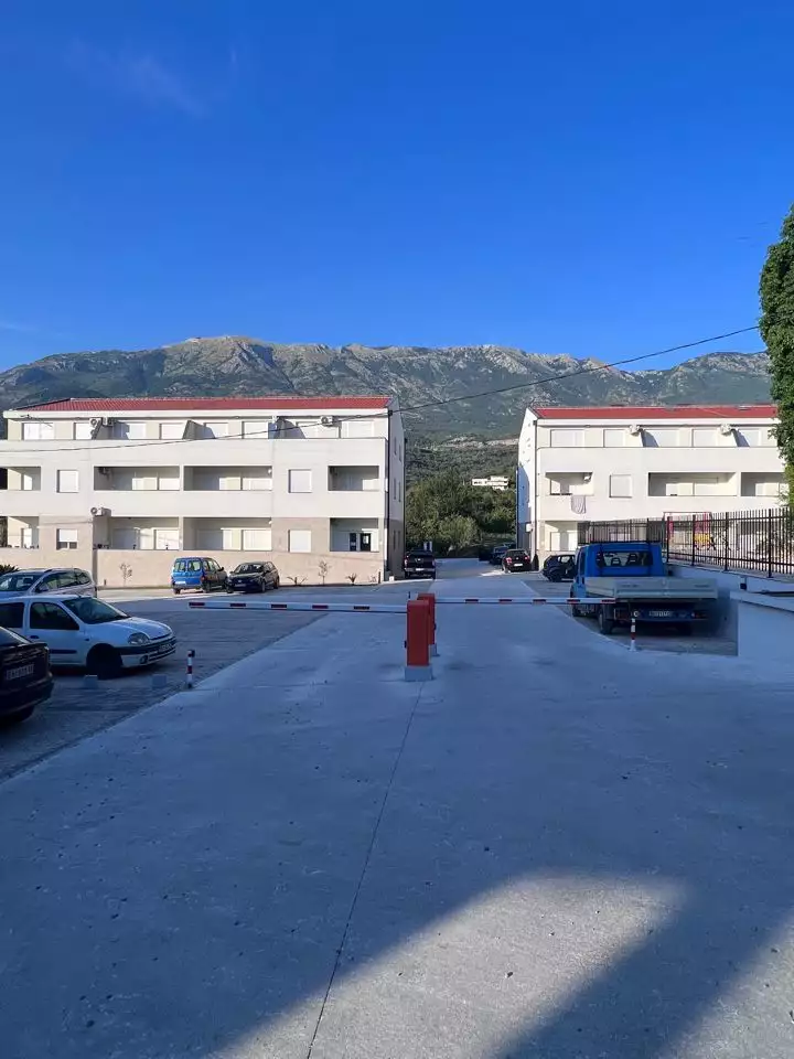 Flat 32m² in Montenegro, Radanovici. Priced at 85000€ rent photo-8