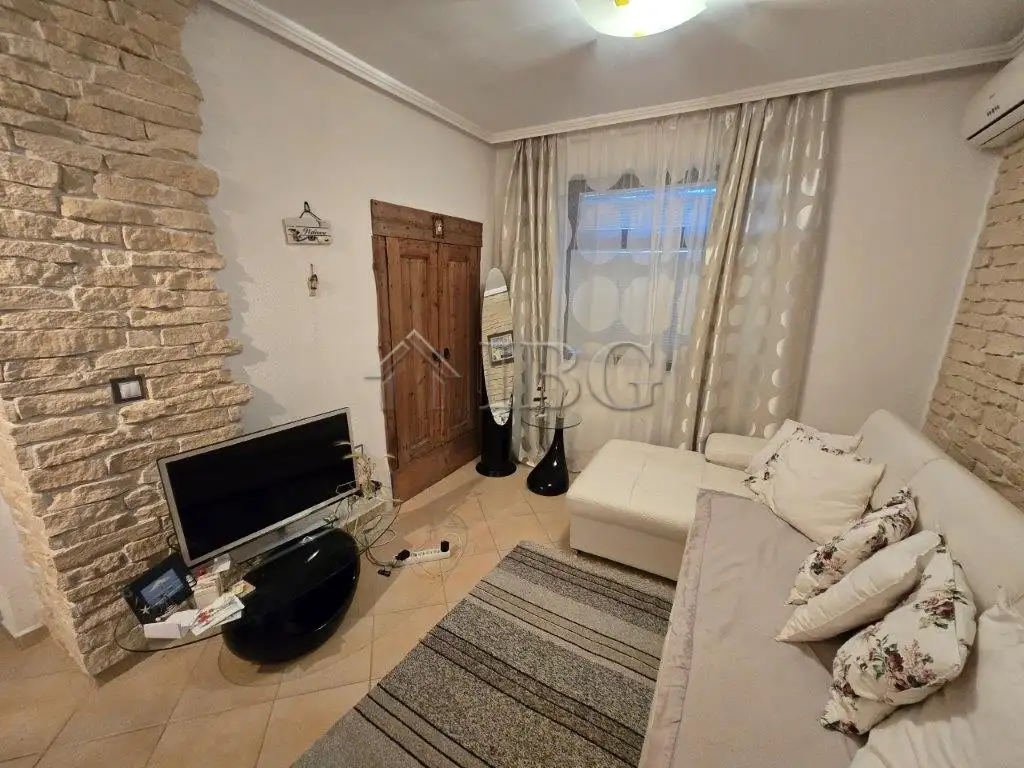 Flat 37m² in Bulgaria, Burgas. Priced at 69000€ rent photo-8
