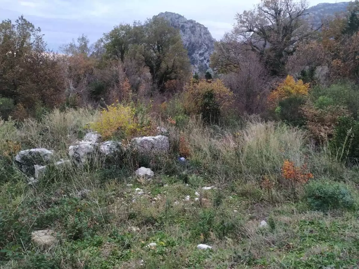 Land 1m² in Montenegro, Sutomore. Priced at 38500€ rent photo-3