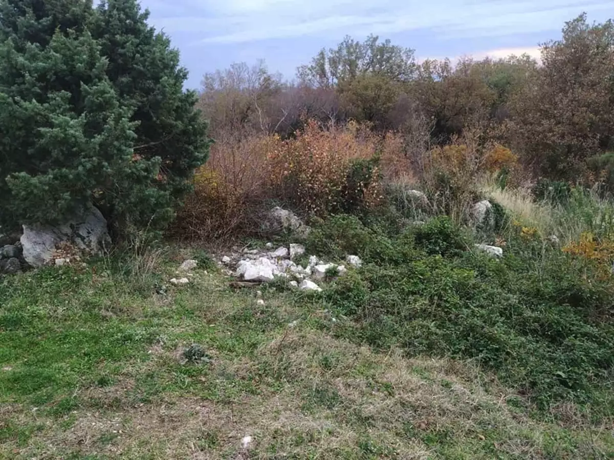 Land 1m² in Montenegro, Sutomore. Priced at 38500€ rent photo-4