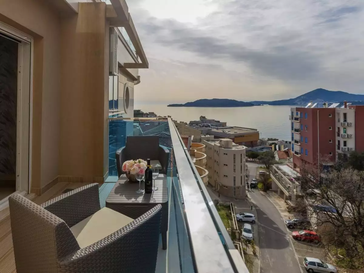 Flat 96m² in Montenegro, Przno. Priced at 450000€ rent photo-4