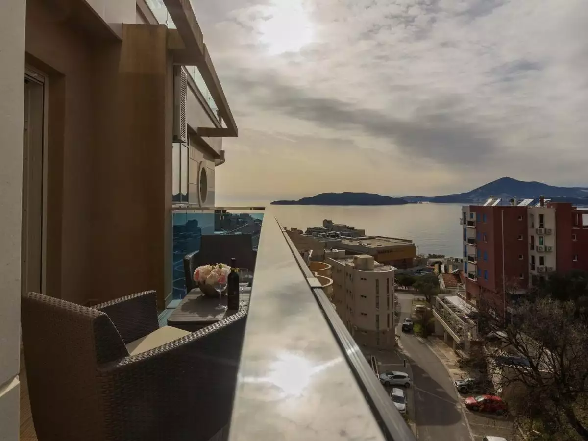 Flat 96m² in Montenegro, Przno. Priced at 450000€ rent photo-8