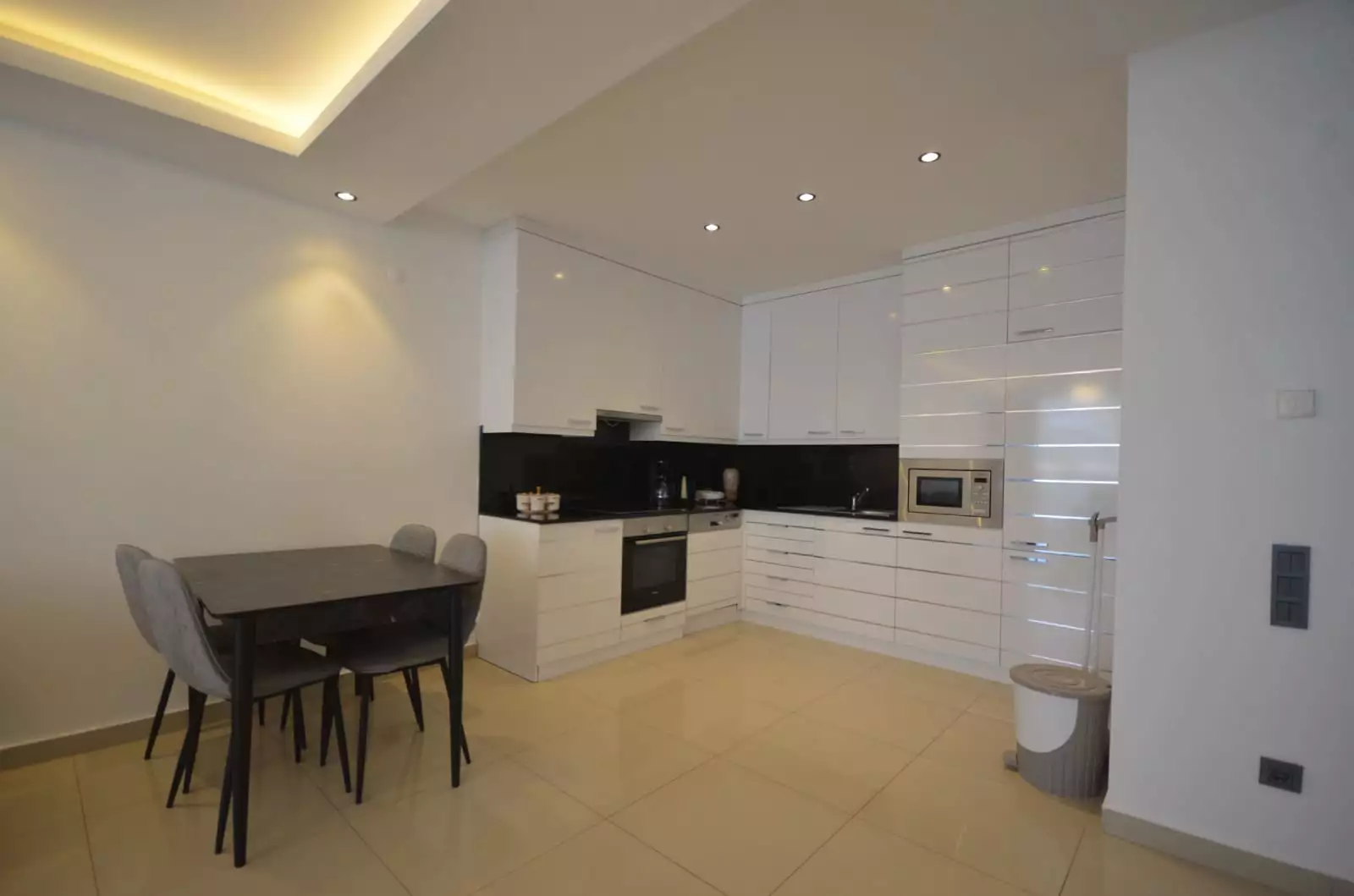Flat 91m² in Turkey, Tosmur. Priced at 220000€ rent photo-3
