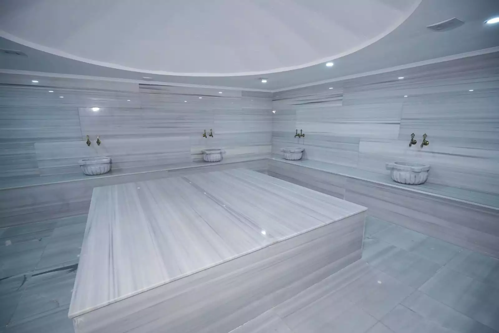 Flat 55m² in Turkey, Gazipasа. Priced at 88000€ rent photo-6