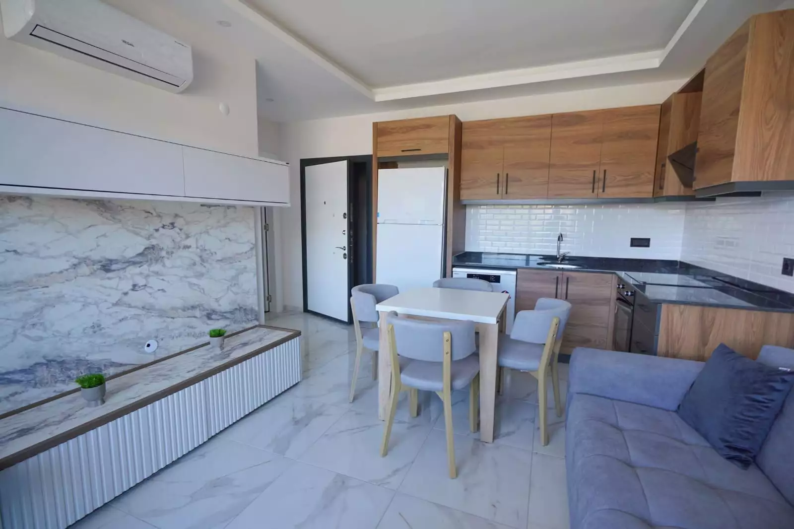 Flat 55m² in Turkey, Gazipasа. Priced at 88000€ rent photo-26