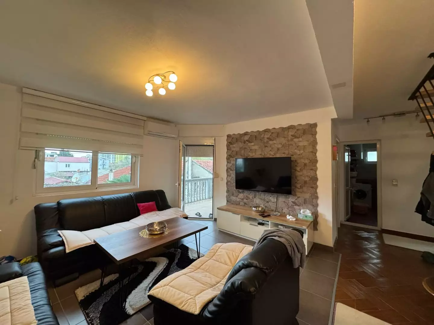 House 211m² in Montenegro, Bar. Priced at 285000€ rent photo-3