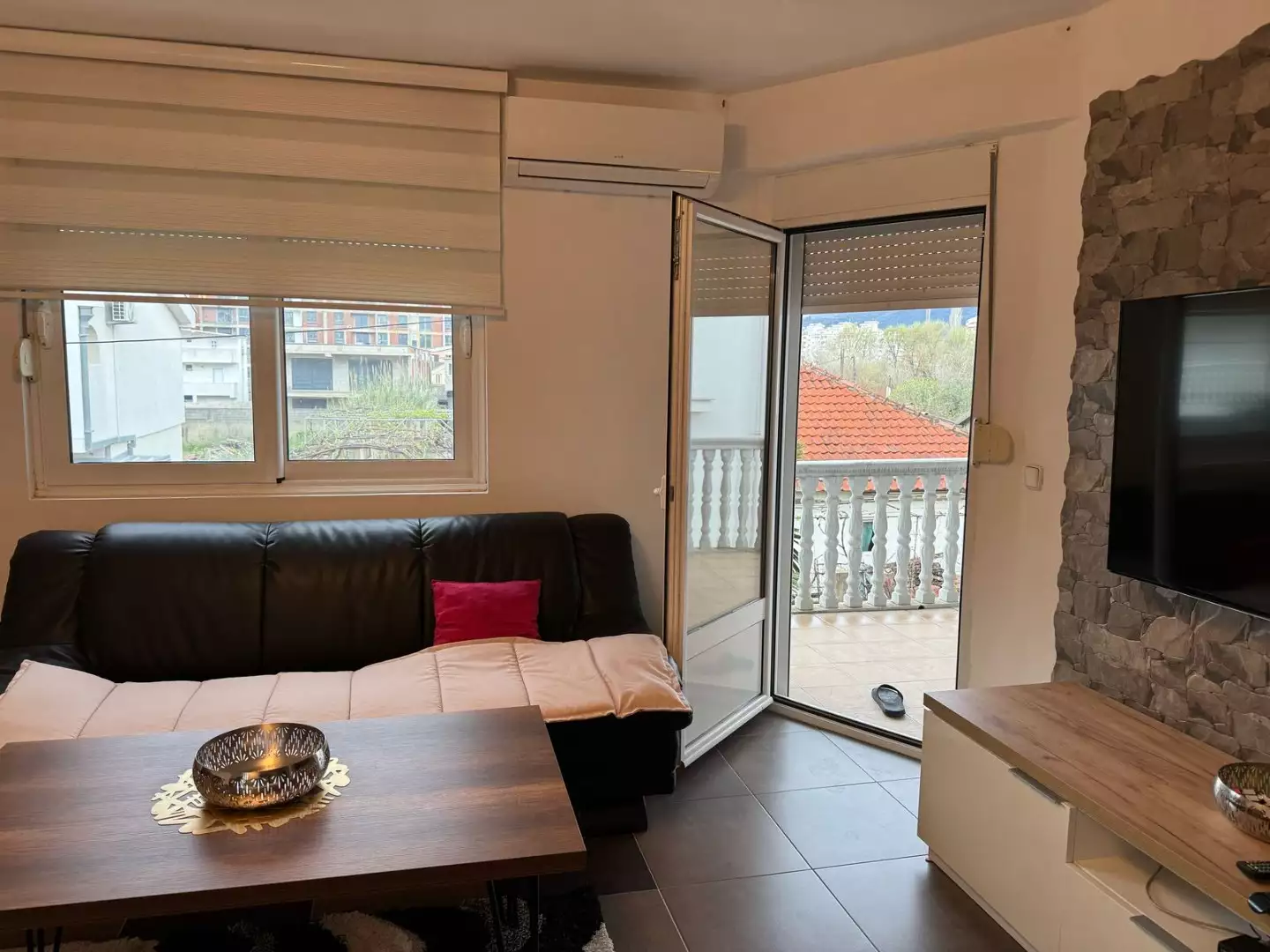 House 211m² in Montenegro, Bar. Priced at 285000€ rent photo-5