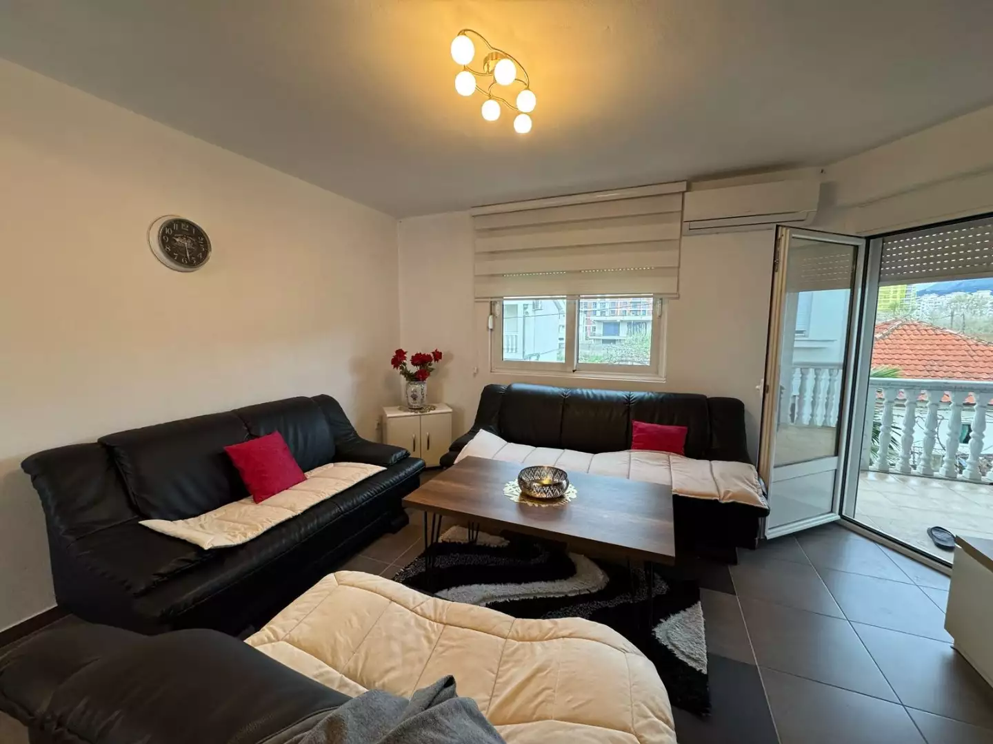 House 211m² in Montenegro, Bar. Priced at 285000€ rent photo-46
