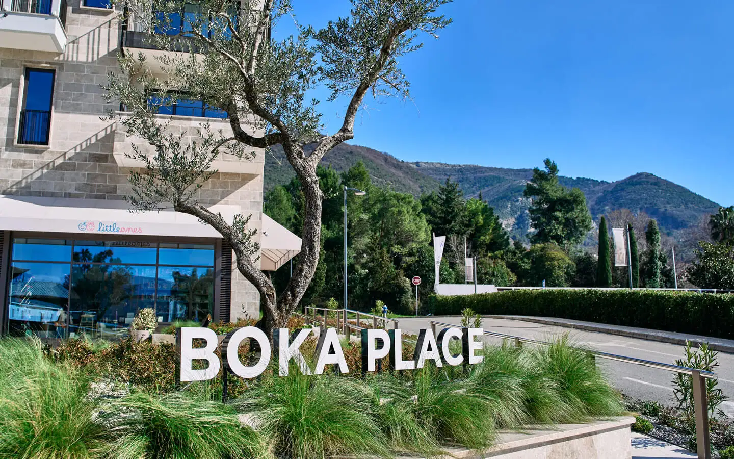 Flat 102m² in Montenegro, Tivat. Priced at 790000€ rent photo-2