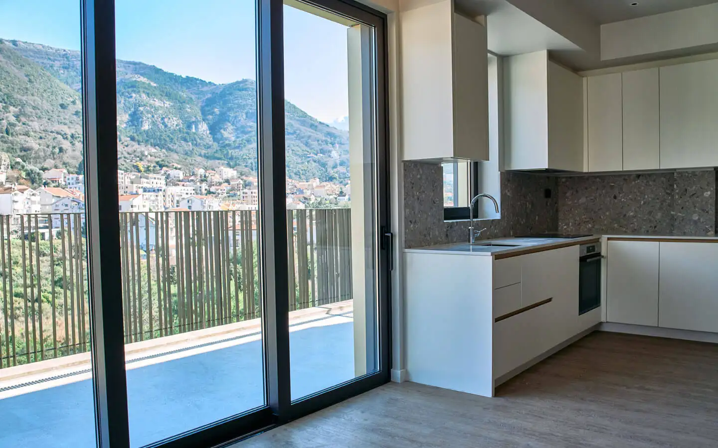 Flat 102m² in Montenegro, Tivat. Priced at 790000€ rent photo-9