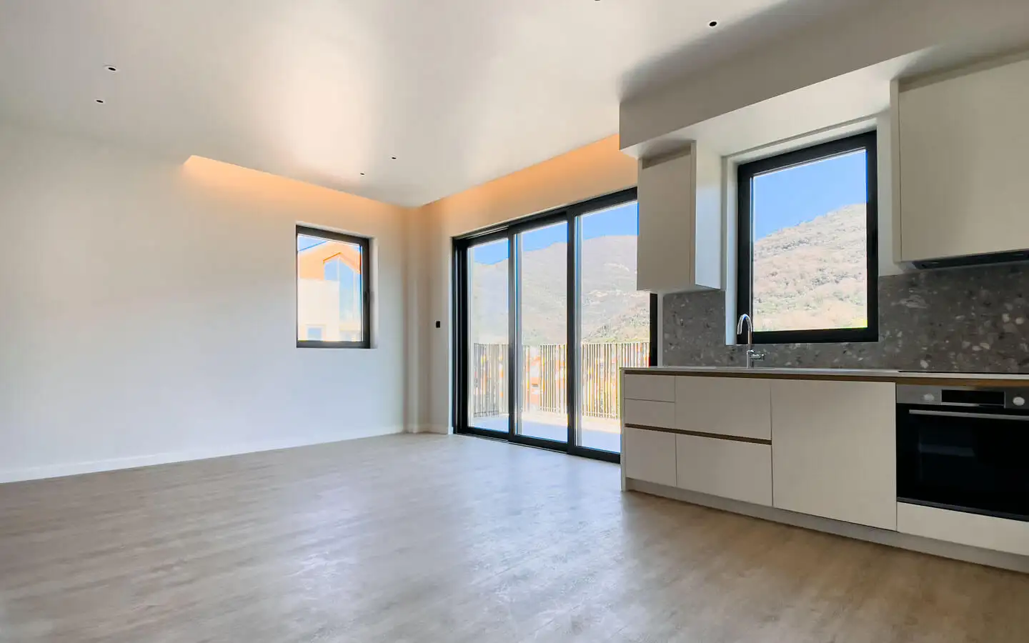 Flat 102m² in Montenegro, Tivat. Priced at 790000€ rent photo-17