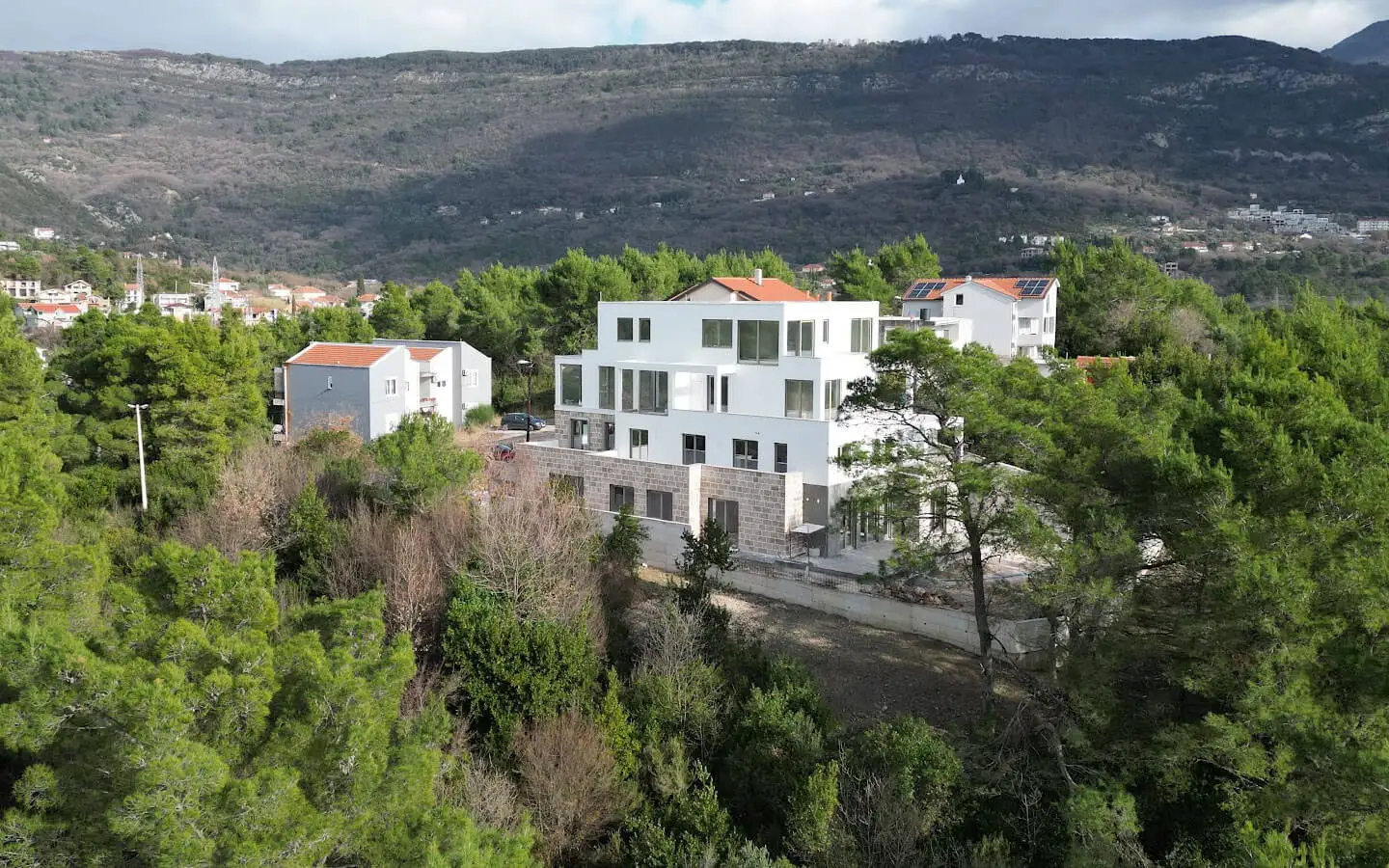Flat 90m² in Montenegro, Tivat. Priced at 198000€ rent photo-3