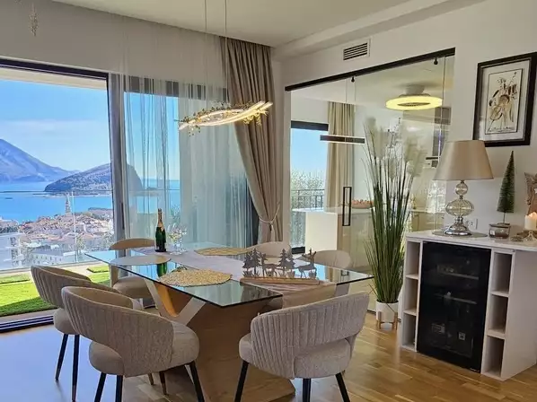 Flat 124m² in Montenegro, Budva. Priced at 690000€ rent photo-5