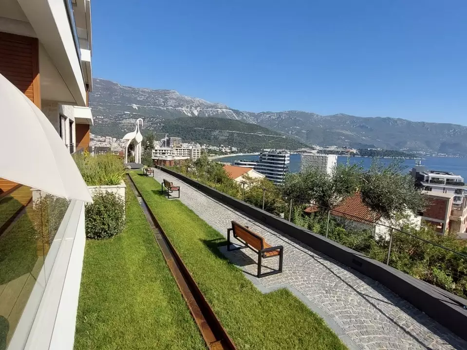 Flat 124m² in Montenegro, Budva. Priced at 690000€ rent photo-14