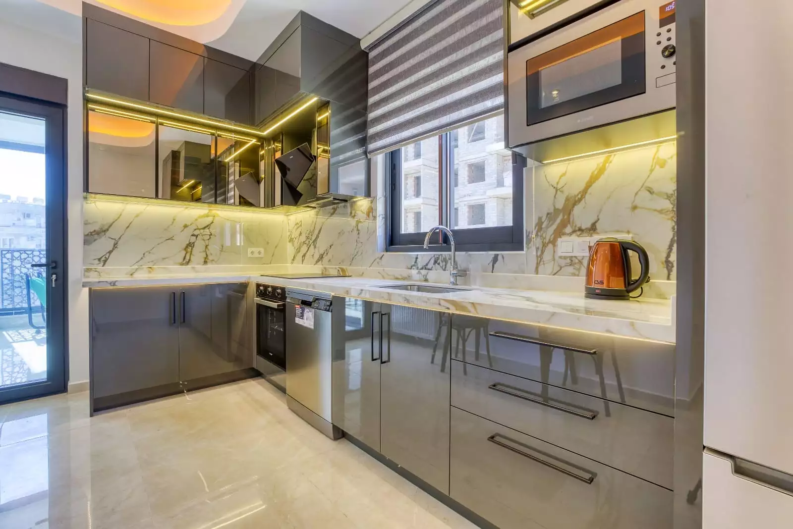 Flat 125m² in Turkey, Alanya. Priced at 264000€ rent photo-13