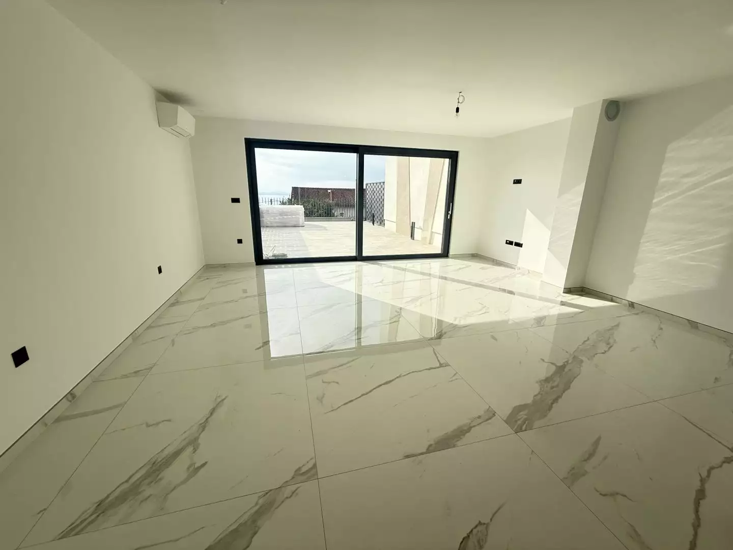 Villa 172m² in Croatia, Pobri. Priced at 720000€ rent photo-2