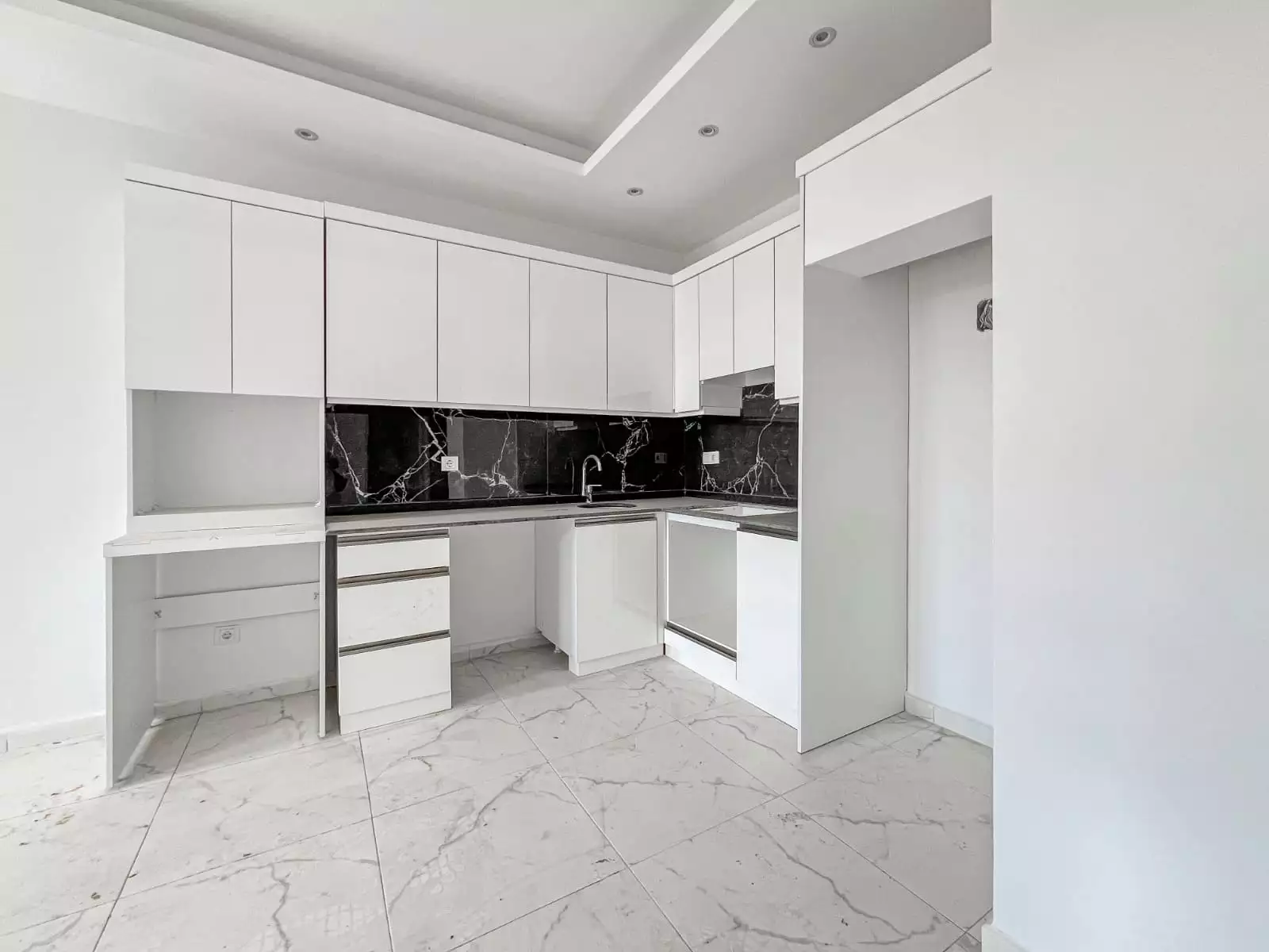 Flat 55m² in Turkey, Kargicak. Priced at 93500€ rent photo-12