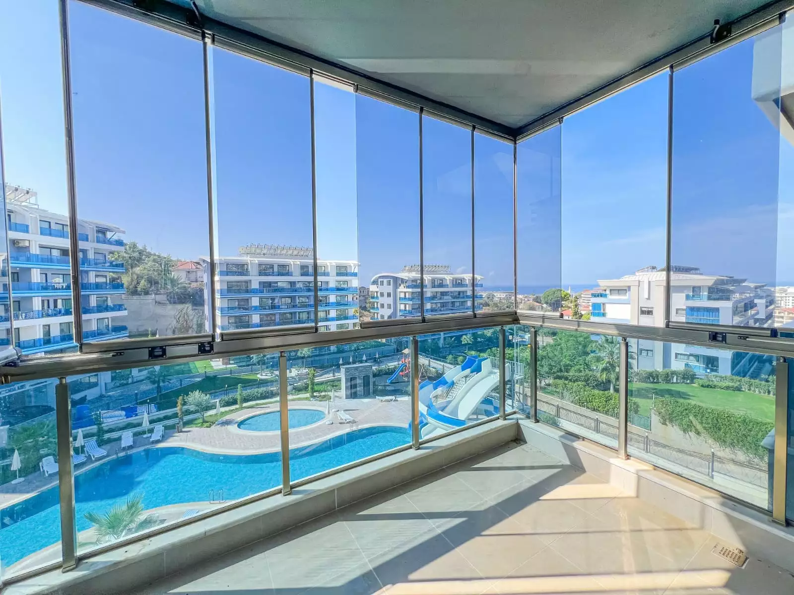 Flat 55m² in Turkey, Kargicak. Priced at 93500€ rent photo-20